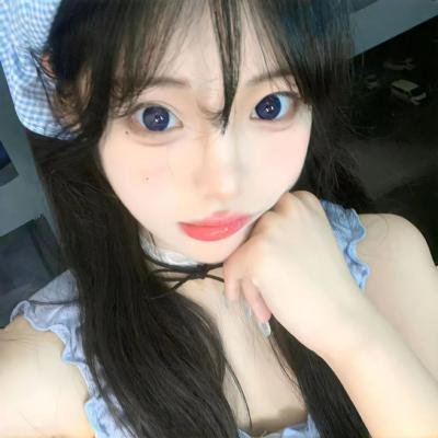 挎斗摩托车里的狗